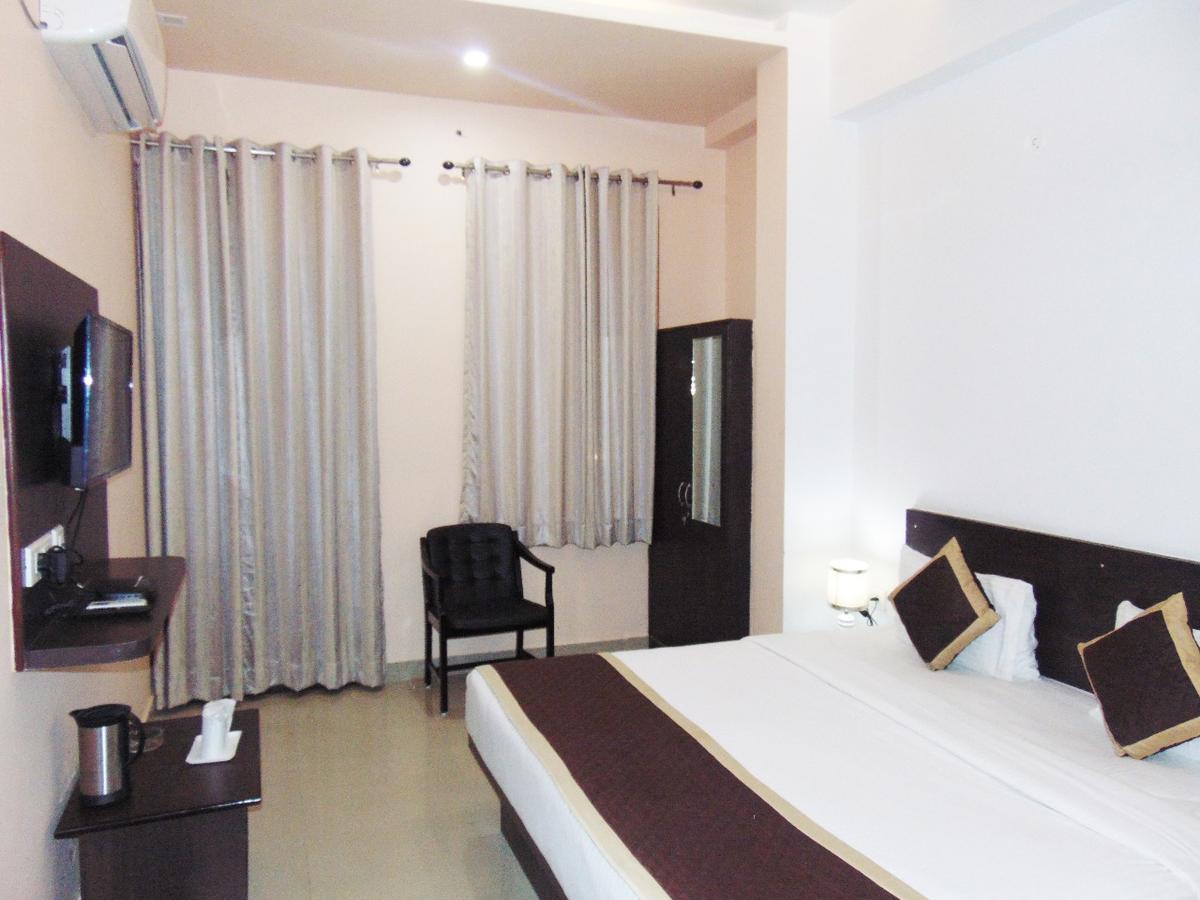 Makrana Raj Hotel Sikar Exterior foto